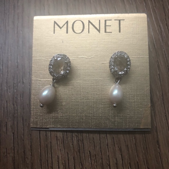 Monet Pearl & CZ EARRINGS-new, with tags - Picture 3 of 6